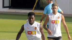 Valencia i trudne negocjacje z Milanem o Musah