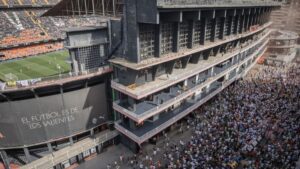 Bałagan w sprawie licencji na stary stadion Mestalla