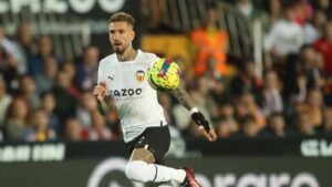 Samu Castillejo na wylocie