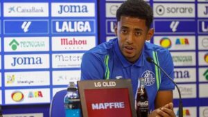 “Choco” Lozano kolejną opcją dla Valencii