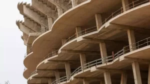 P, Vox i Compromís zatwierdzają utworzenie audytu w celu oszacowania rzeczywistych kosztów Nou Mestalla