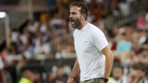 Rubén Baraja po raz pierwszy wskazuje palcem na Petera Lima