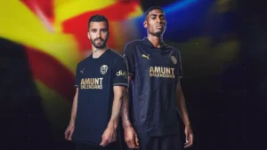 Valencia CF Zagra w Czerni Przeciwko Betis – Hołd dla Poszkodowanych Przez Powódź