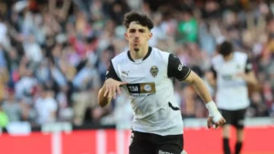 Diego López wskazuje drogę do utrzymania (1-0)