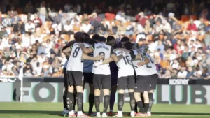 ‘Efekt Corberána’ nie powstrzymuje spadku wartości rynkowej drużyny