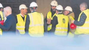 Nou Mestalla na Mundial, zawieszony w oczekiwaniu na „ratunek”