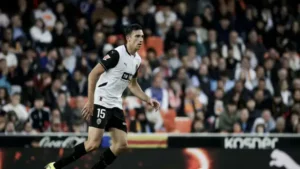 Valencia rozpoczyna rozmowy z Césarem Tárregą w sprawie nowego kontraktu