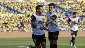 Valencia wygrywa na wyjeździe z Las Palmas (2-3)