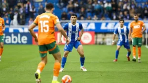 Tárrega – trzeci środkowy obrońca pod względem wygranych pojedynków