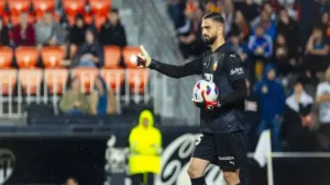 Pożegnania na Mestalla. Co dalej z Mamardashvilim, Sadiqiem i innymi?