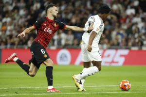 Jak gra José Copete?