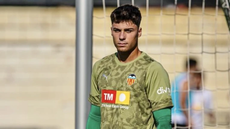 Valencia pragnie przedłużyć kontrakt z Vicentem Abrilem