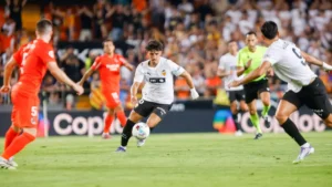 Waleczna Valencia remisuje z Realem Sociedad (1-1)