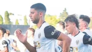 Oficjalnie: Cenk opuszcza Valencię CF