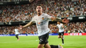 Valencia odnosi zwycięstwo po słabym meczu (2-0)