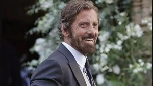 Quique Flores nie wyjaśnia, czy Valencia do niego dzwoniła, by zastąpić Corberána