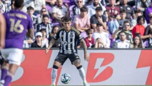 Valencia CF celuje w Renzo Saravię jako wzmocnienie na prawą obronę