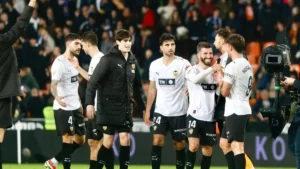 Remontada Valencii doprowadza Mestalla do szaleństwa (3-2)