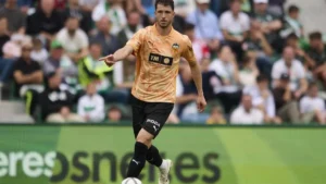 Betis i Villarreal obserwują Guido na Martínez Valero