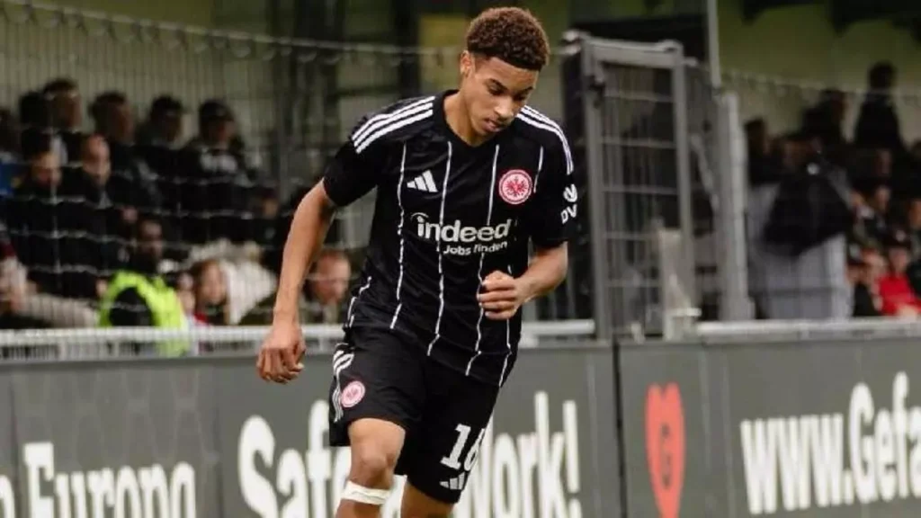 Valencia CF pyta Eintracht Frankfurt o jednego z jego młodych talentów: Yannisa Ahouannou