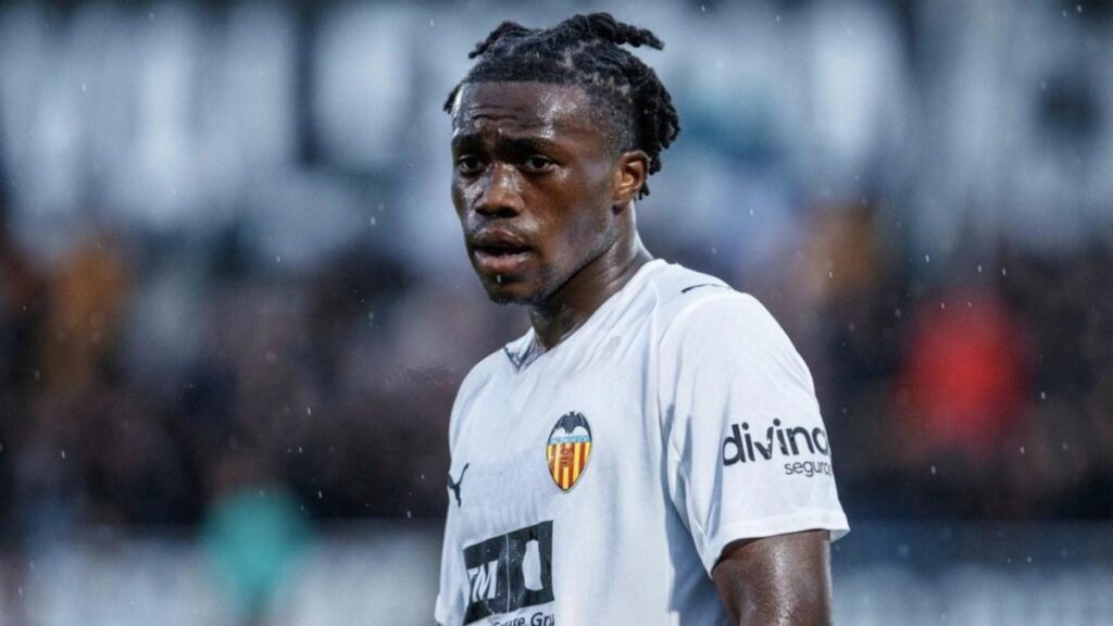 Valencia CF hamuje liczne zakusy na Davida Otorbiego