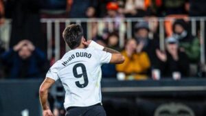 Valencia CF wyceniła Hugo Duro