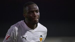 Wielki problem na środku obrony Valencii CF