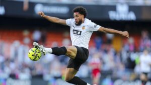 PSV gotowe zapłacić klauzulę Danjumy i zabrać go z Valencii CF