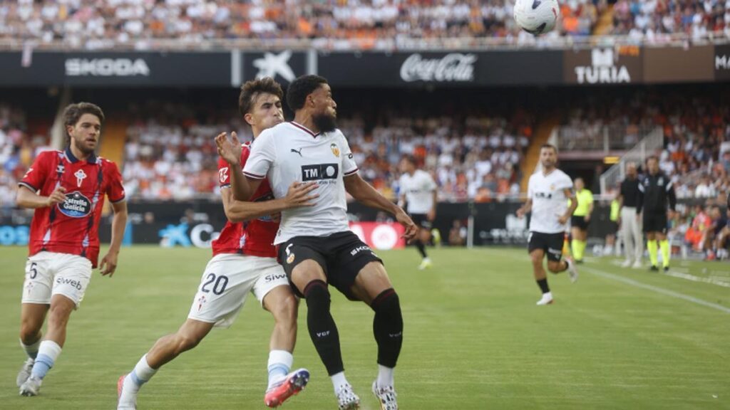 Ambitna, ale bezradna Valencia zaczyna sezon od remisu, który woła o transfery (0-0)
